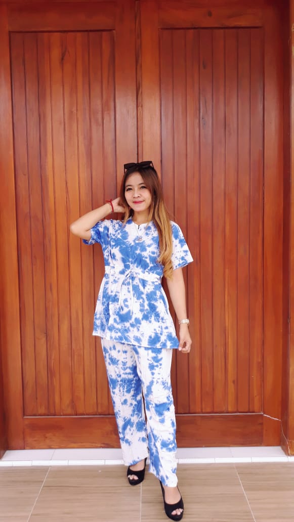 Setelan Batik Celana Panjang Lengan Pendek