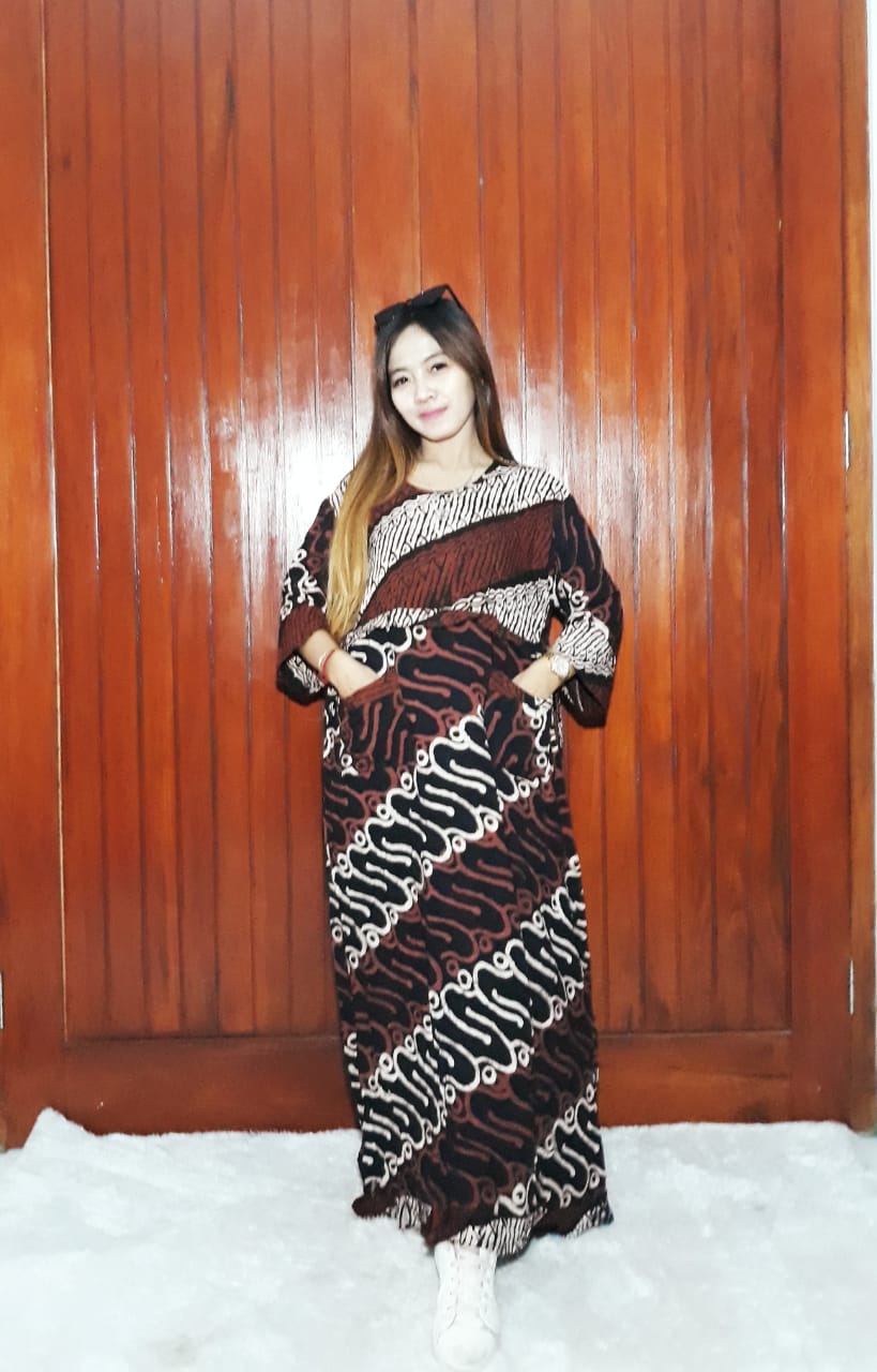 Long Dress Daster Batik Lengan 7/8 Coklat Hitam
