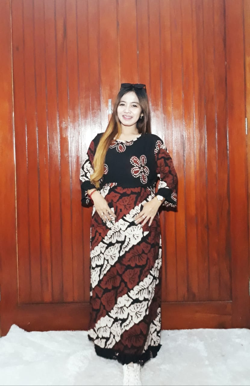 Long Dress Daster Batik Lengan 7/8 Coklat Hitam