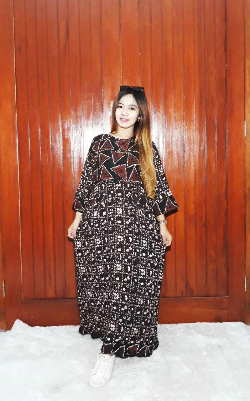 Long Dress Daster Batik Lengan 7/8 Coklat Hitam
