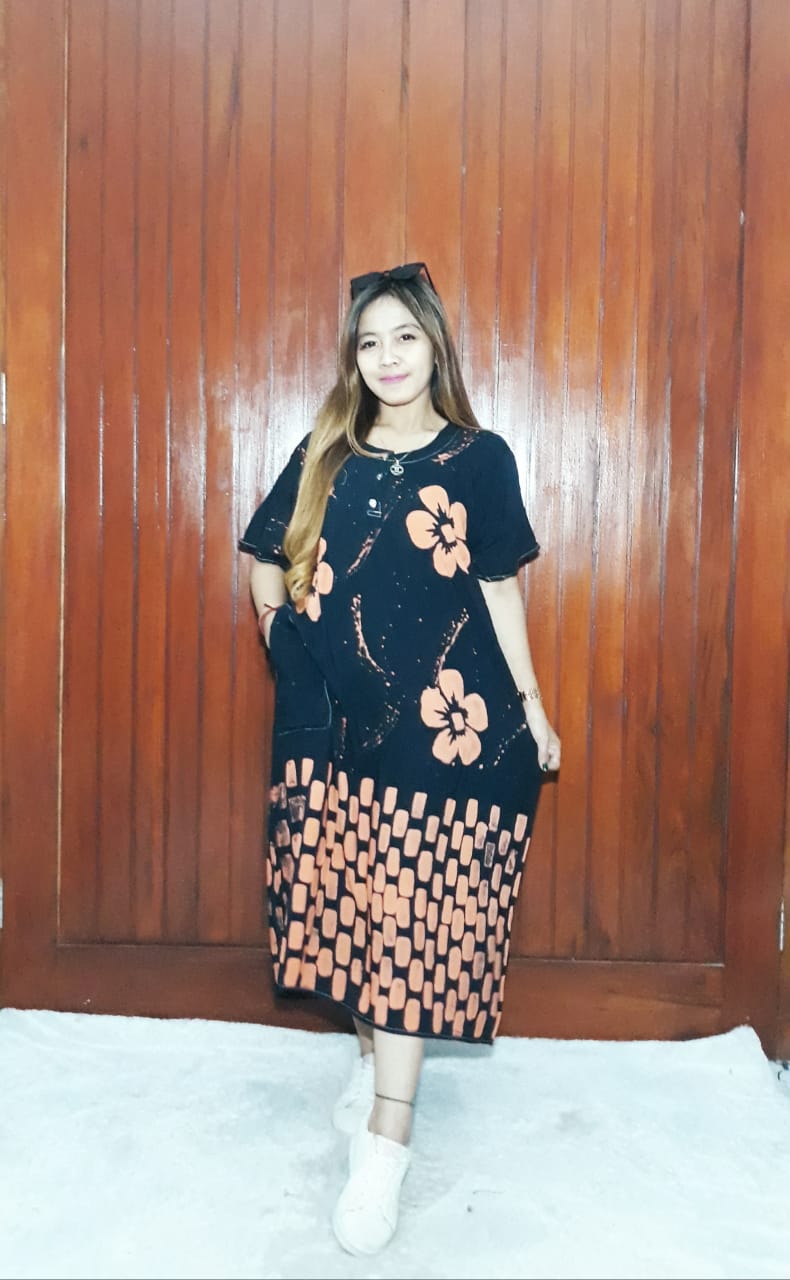 Daster Jumbo Hitam Lengan Pendek Batik Ibu