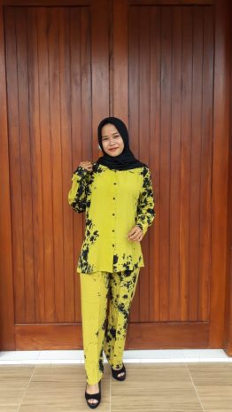 One Set Batik Monochrome Tie Dye Panjang