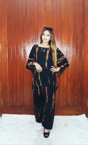 One Set Setelan Batik Wanita Sayap Jumbo
