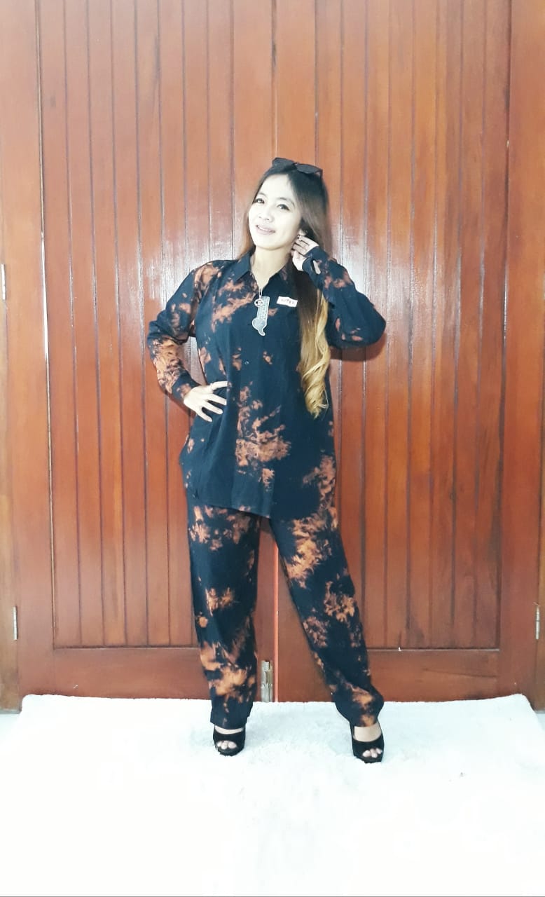One Set Wanita Batik Jumputan Bahan Santung Super