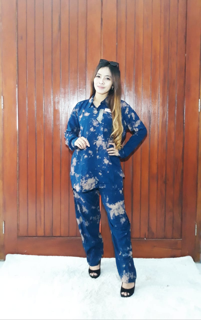 One Set Wanita Batik Jumputan Bahan Santung Super