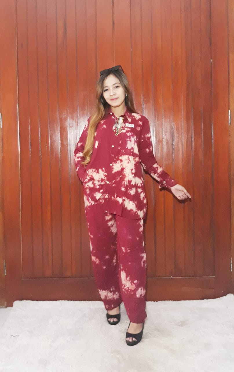 One Set Wanita Batik Jumputan Bahan Santung Super