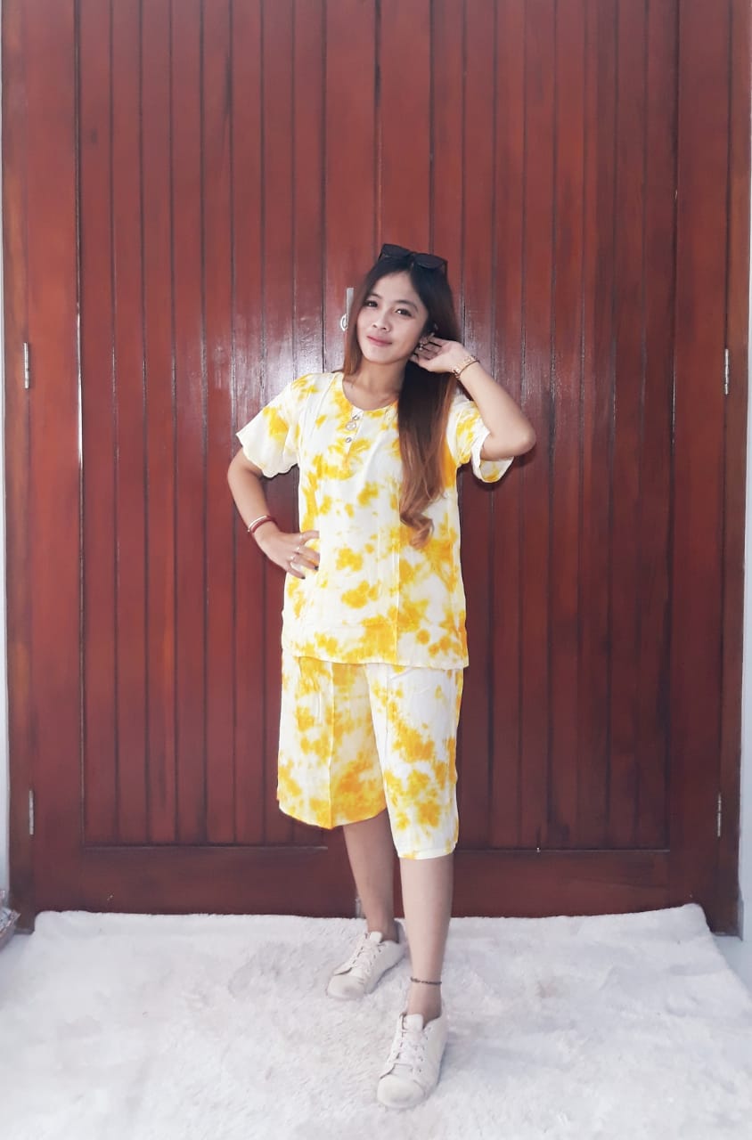 Setelan Kulot Shibori Pendek Bahan Santung Adem