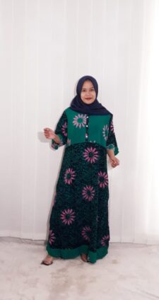 Long Dress Batik Hijab Maura Lengan 3/4