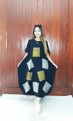 Daster Batik Kelelawar Hitam Motif Ceplok Garis