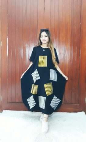 Daster Batik Kelelawar Hitam Motif Ceplok Garis
