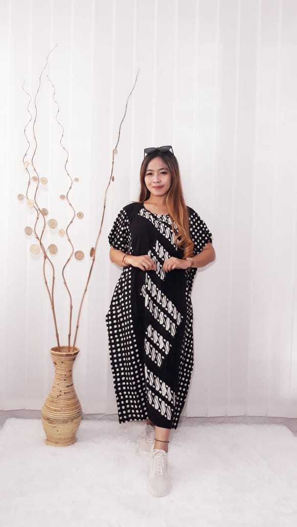 Daster Batik Kelelawar Lengan Pendek Warna Hitam