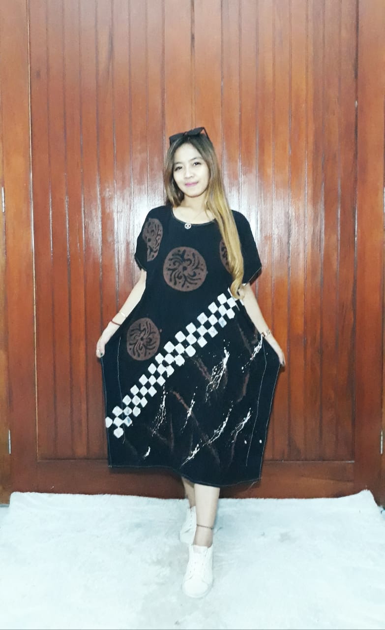 Daster Kelelawar Pendek Oblong Hitam Bahan Rayon