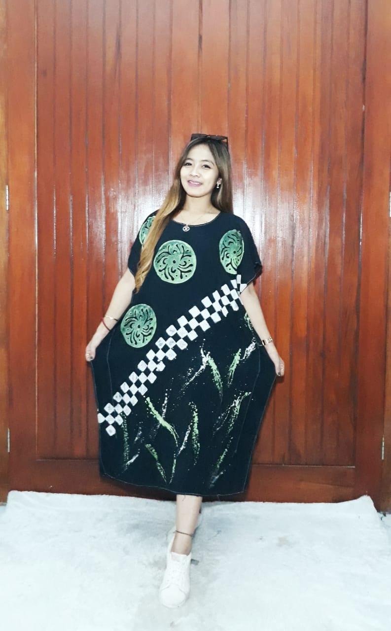 Daster Kelelawar Pendek Oblong Hitam Bahan Rayon