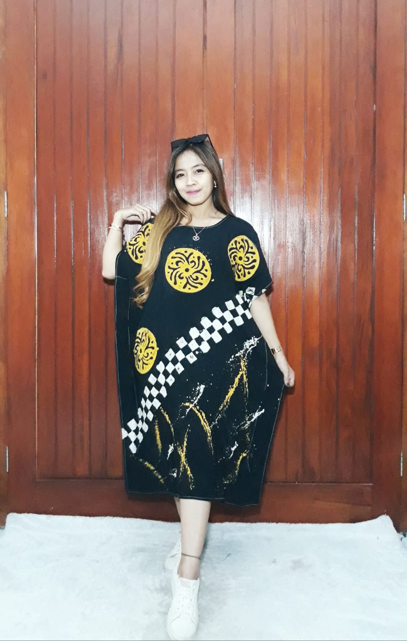 Daster Kelelawar Pendek Oblong Hitam Bahan Rayon