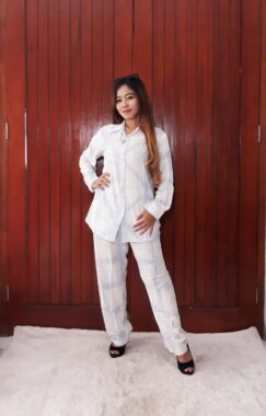 One Set Batik Wanita Shibori Putih Piyama Panjang