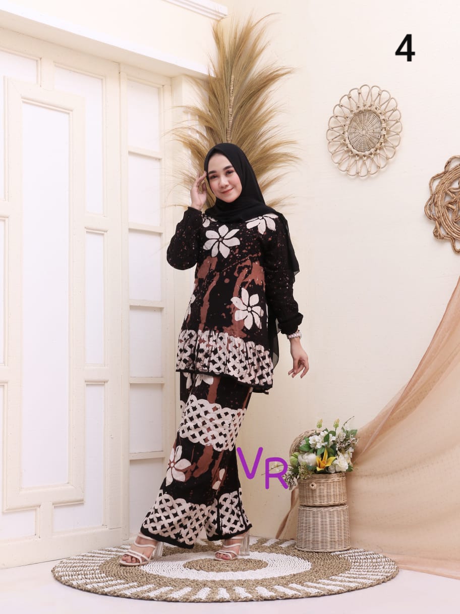 One Set Setelan Batik Panjang Motif Ciprat Floral