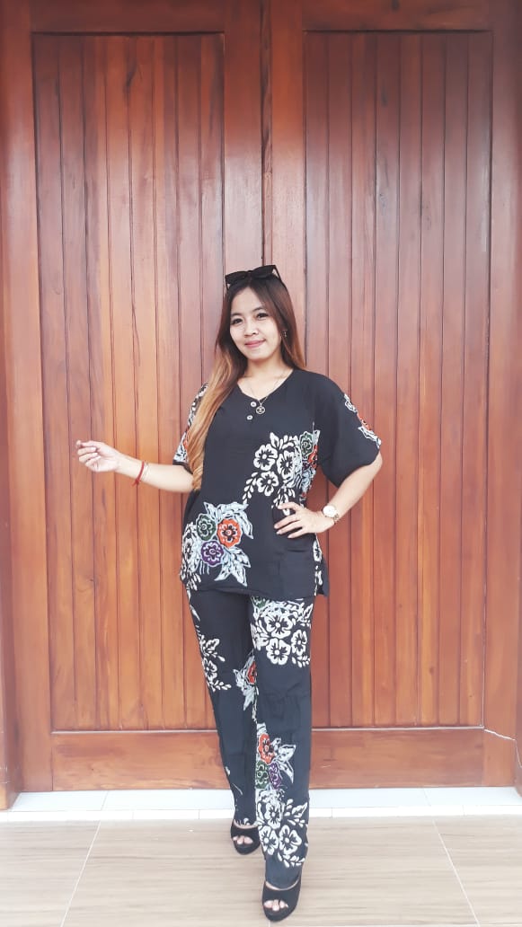 Setelan Celana Panjang Batik One Set Wanita