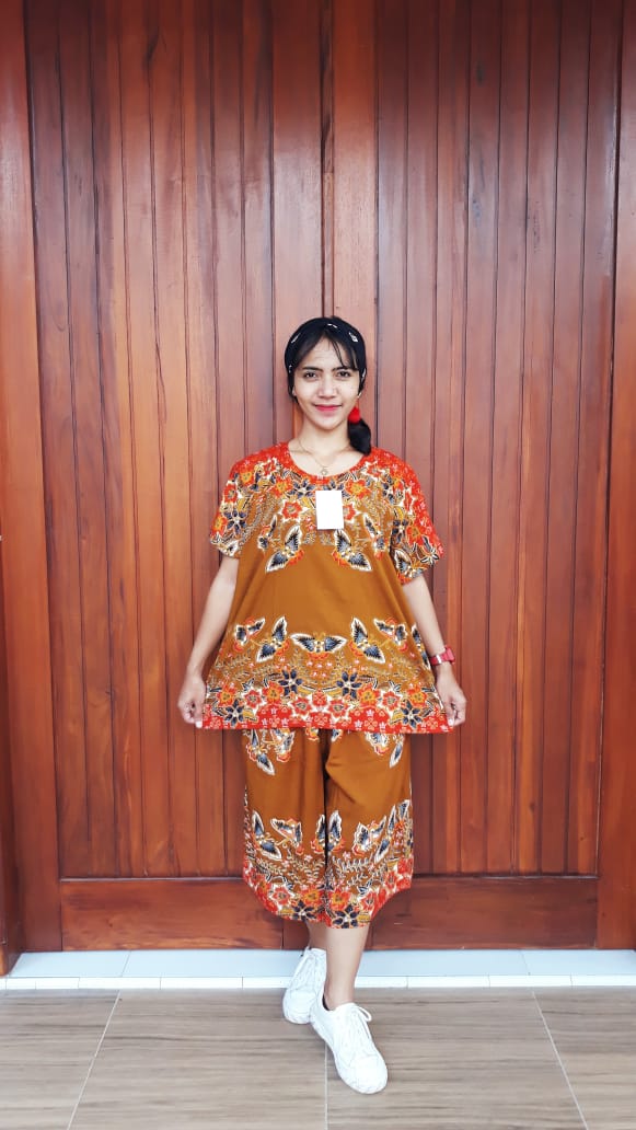 Baju Setelan Batik Jumbo Kulot Pendek Ratu Busana