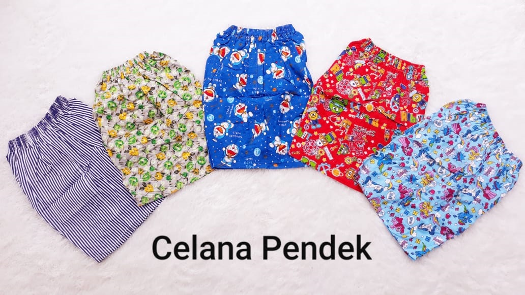 Celana Pendek Katun Adem Motif Dewasa Anak
