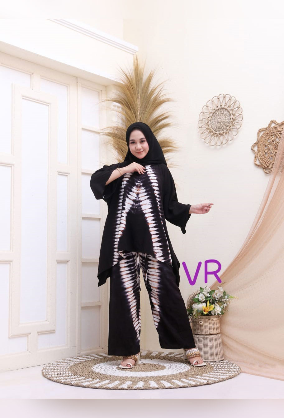 One Set Batik Tie Dye Hitam Jumputan Model Sayap Oblong