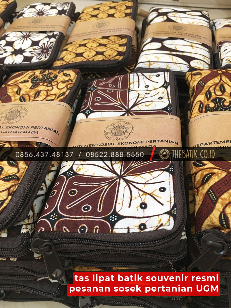 Tas Lipat Batik Souvenir Resmi Pesanan SOSEK Pertanian UGM