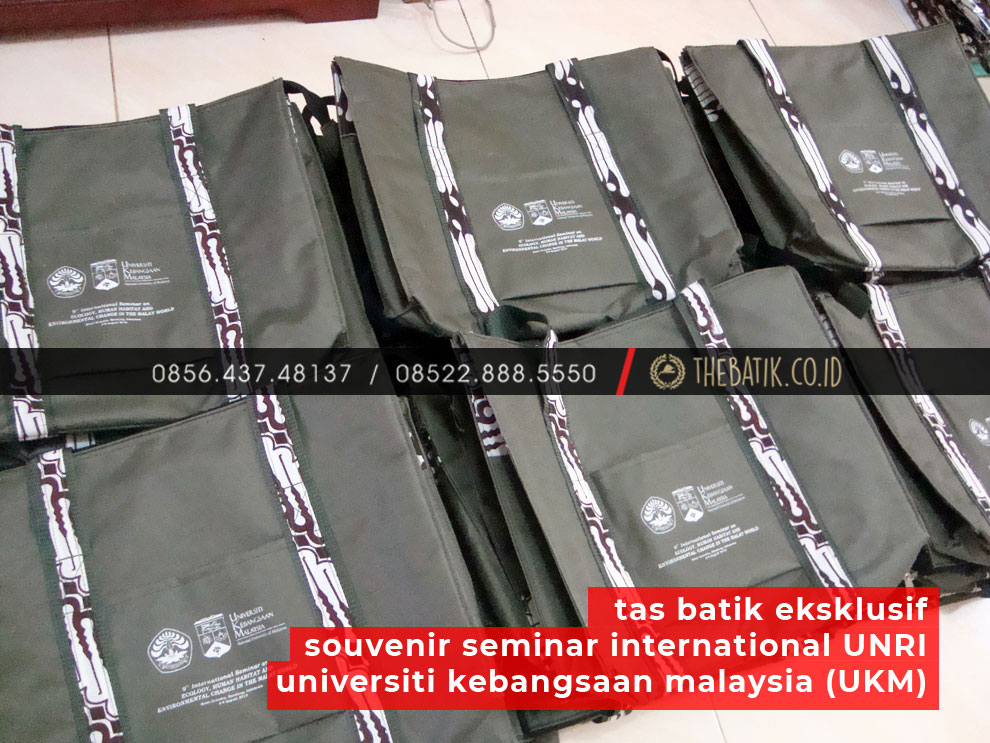 Tas Batik Eksklusif Souvenir Seminar International UNRI - Universiti Kebangsaan Malaysia (UKM)