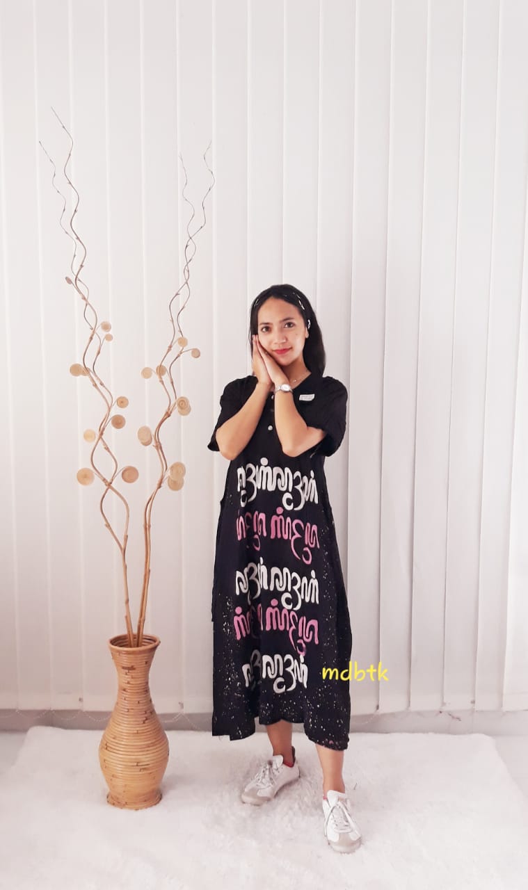 Baju Daster Batik Hitam Aksara Tulisan Jawa Klasik Bahan Rayon