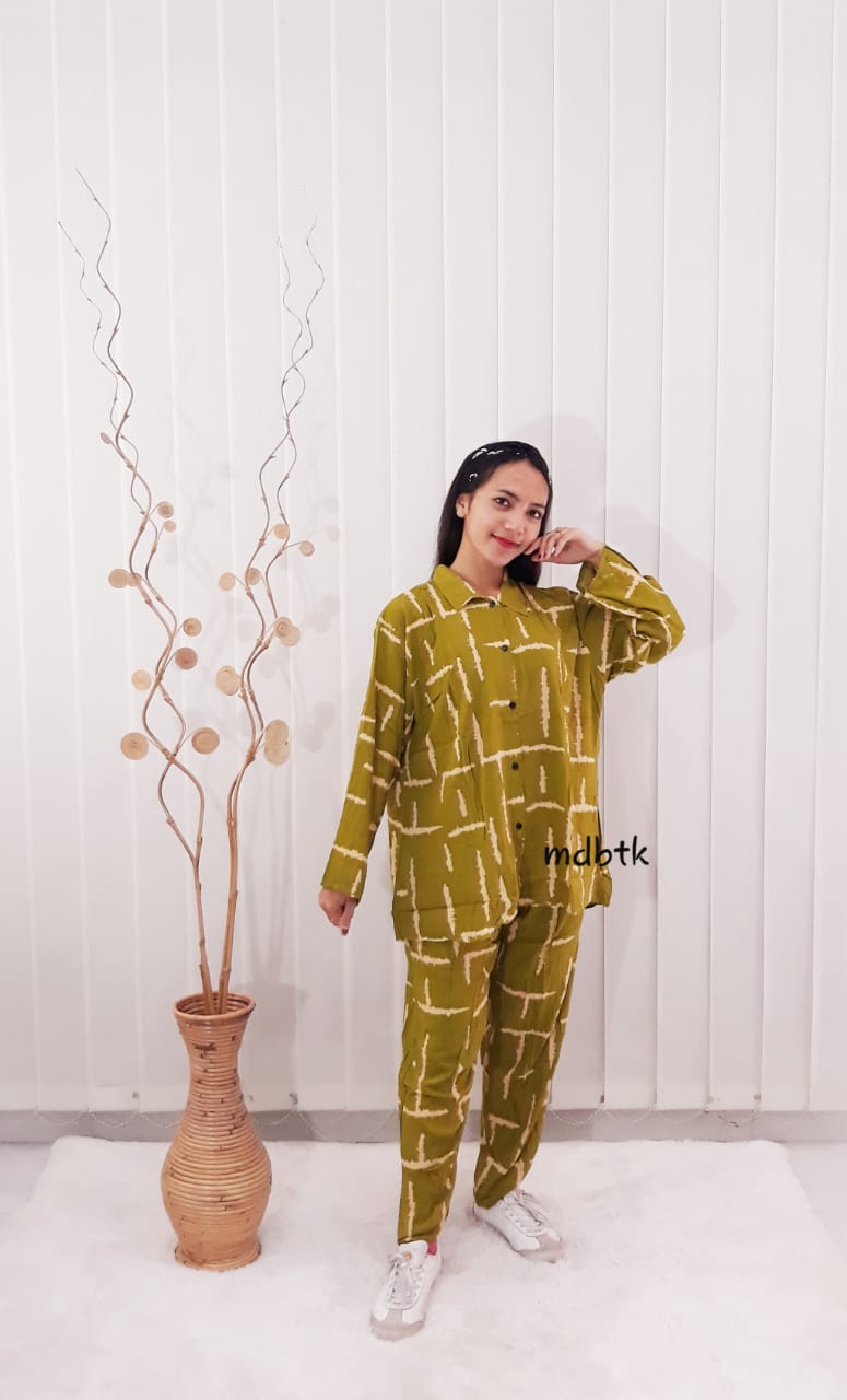 One Set Baju Setelan Batik Tie Dye Modern Lengan Panjang Rayon
