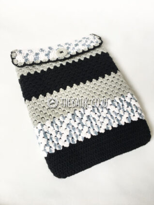 Souvenir Rajutan Softcase Macbook 12 Inch Tas Laptop Rajut Premium Warna Hitam Putih Abu