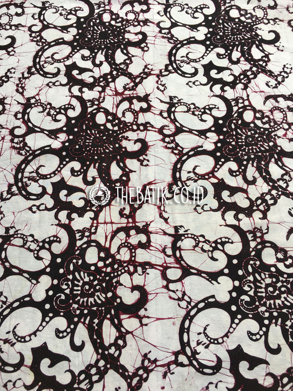 Kain Batik Klasik Sogan Putih Coklat Hitam Motif Kalimantan Dayak Borneo