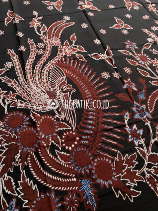 Kain Batik Tulis Bahan Kemeja Blouse Outer Motif Sawunggaling Latar Hitam