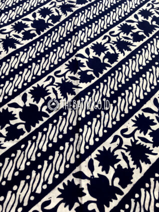 Bahan Seragam Batik Kelengan Monokrom Satu Warna Motif Parang Seling Kembang Dongker