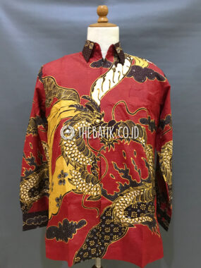 Baju Kemeja Batik Tulis Sutra ATBM Baron Lengan Panjang Motif Naga Merah Marun