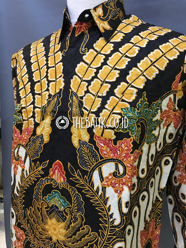 Baju Kemeja Batik Tulis Sutra ATBM Baron Lengan Panjang Motif Sawunggaling Parang Hitam