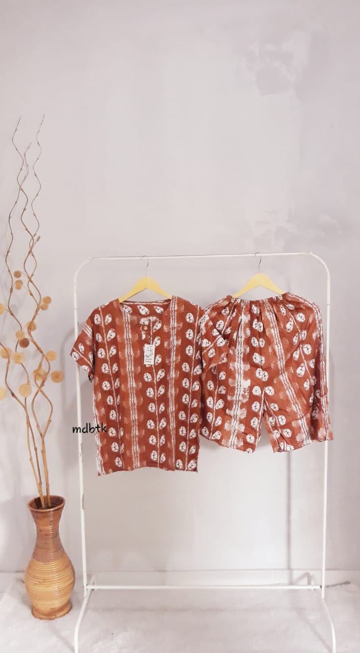 Setelan Batik Celana Pendek Baju Tidur Adem Bahan Rayon Grosir Seri Warna (isi 5)