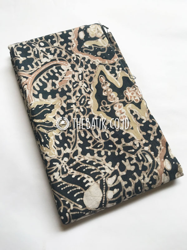 Natural Dye Batik Cotton Hand Drawn Batik Fabric Wahyu Tumurun Motif