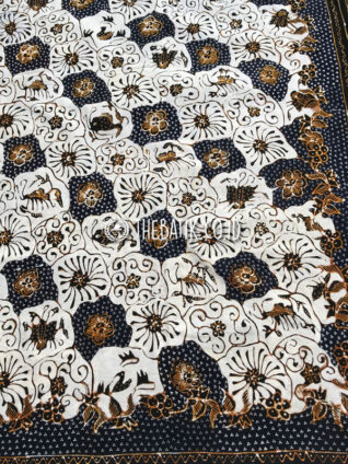 Kain Bahan Baju Batik Tulis Pesisir Motif Ikan Klasik Latar Putih