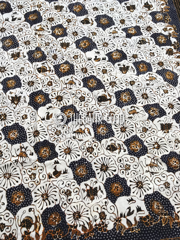 Kain Bahan Baju Batik Tulis Pesisir Motif Ikan Klasik Latar Putih