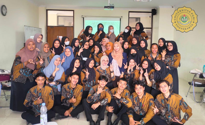 Seragam Batik Mahasiswa Event Kampus Resmi Upy Ikip PGRI Yogyakarta