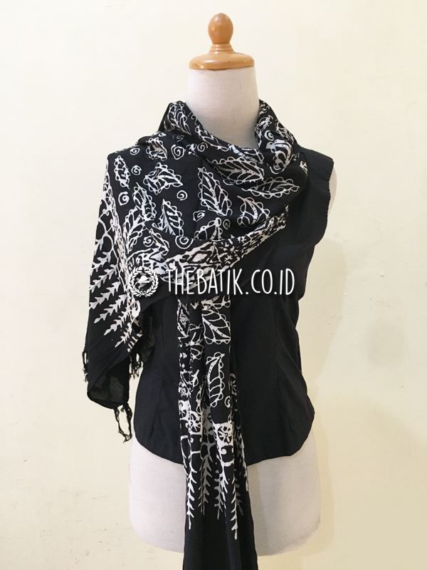 Vintage Batik Scarf Indonesian Javanese Style With Floral and Geometric Design – Black Batik Scarves