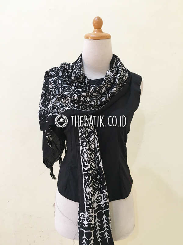 Vintage Batik Scarf Indonesian Javanese Style With Floral and Geometric Design – Black Batik Scarves
