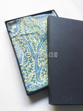 Natural Dye Batik Handwritten Traditional Indonesian Batik Fabric Cotton Green Blue – Wahyu Tumurun