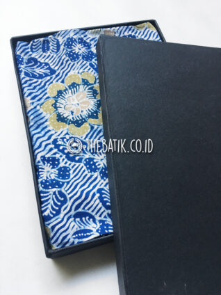 Natural Dye Batik Handwritten Traditional Indonesian Batik Fabric Cotton Indigo Blue – Galaran Floral Batik